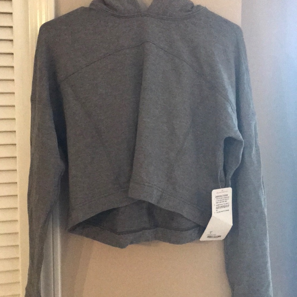 *NEW WITH TAGS* Grey Lululemon Hoodie Crop